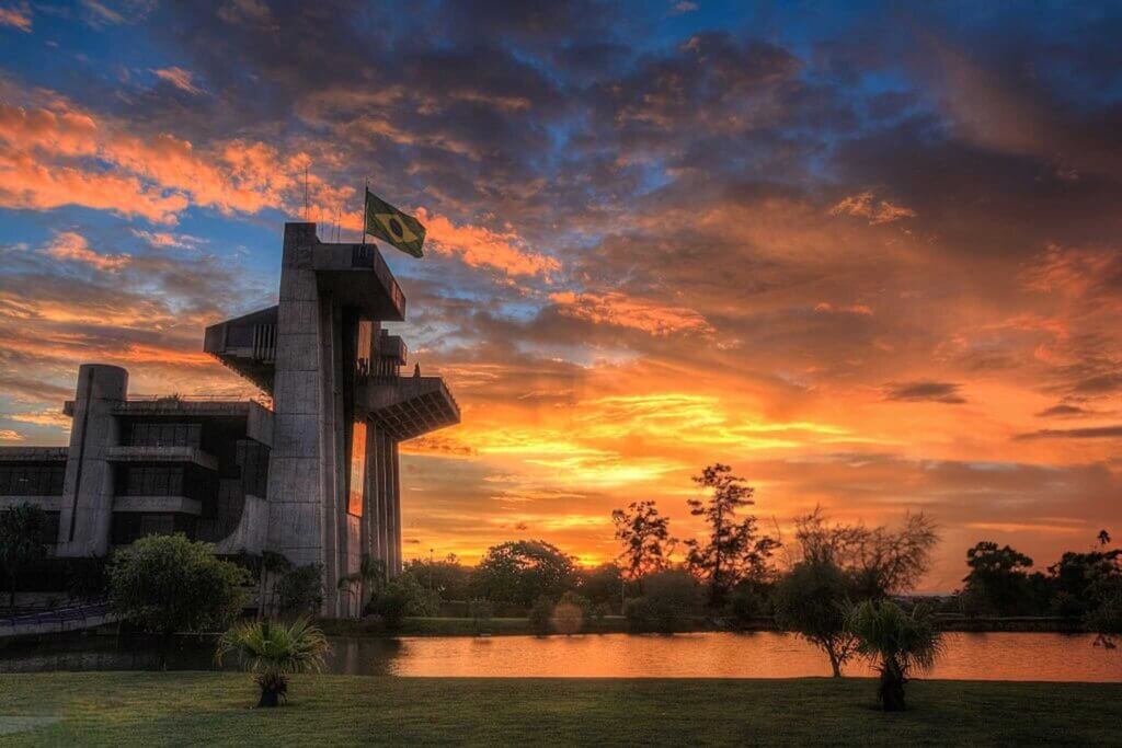Foto de Renato Pessanha do por do sol na prefeitura de Sorocaba